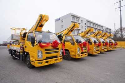 徐工隨車吊藍牌高空作業(yè)車云貴區(qū)域斬獲千萬訂單，高空作業(yè)領域再添利器